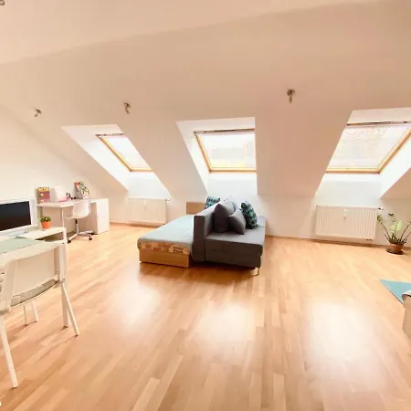 Orangehomes Large Erkel Street Budapest