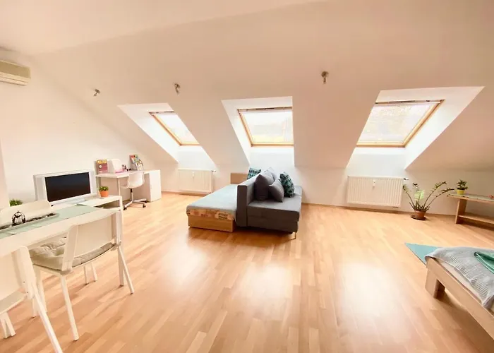 Orangehomes Large Erkel Street Budapest